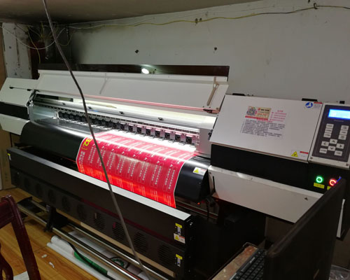 邵陽好運廣告：1臺歐瑞卡寫真機裝機完成 現(xiàn)場打印測試效果滿意