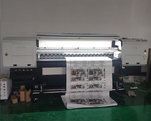 益陽(yáng)鼎一致遠(yuǎn)廣告公司：再次增添一臺(tái)歐瑞卡6800uv卷材機(jī)