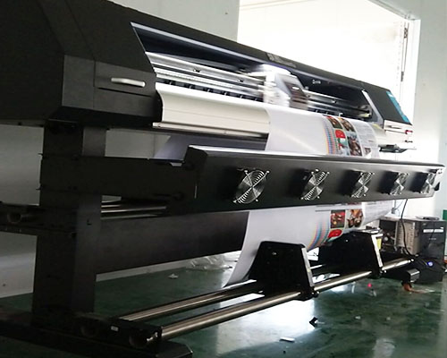 【益陽】廣告店寫真機(jī)用雙頭or單頭 前者速度快后者性價(jià)高