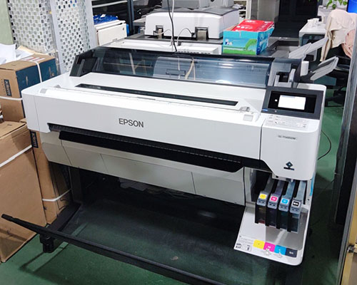 長(zhǎng)沙張總購(gòu)買愛(ài)普生大幅面打印機(jī) 選登騰廣告設(shè)備供應(yīng)