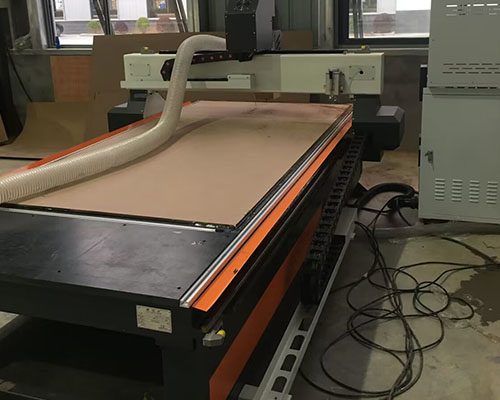 KT板亞克力切割案例 瀏陽(yáng)展示公司選用超星1325雕刻機(jī)