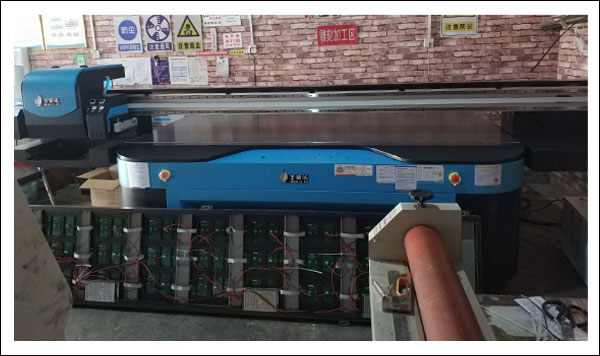萬(wàn)麗達(dá)uv平板噴繪機(jī).jpg