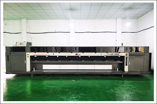 海邦達(dá)5米u(yù)v軟膜打印機(jī).jpg