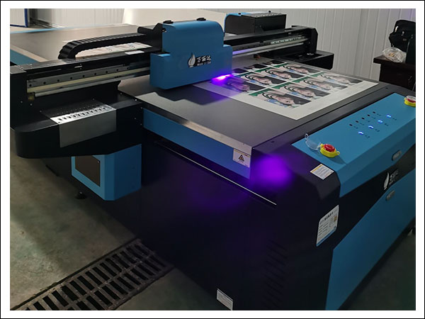 萬麗達1325uv平板機.jpg