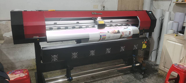 高清呈現(xiàn)細(xì)節(jié) 邵陽(yáng)廣告店通過(guò)煥圖寫(xiě)真機(jī)實(shí)現(xiàn)視覺(jué)升級(jí).jpg