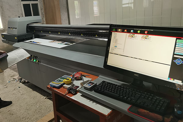 突破性可變墨滴技術(shù) 煥圖玻璃uv平板機展現(xiàn)高品質(zhì)表現(xiàn)力.jpg 突破性可變墨滴技術(shù) 煥圖玻璃uv平板機展現(xiàn)高品質(zhì)表現(xiàn)力.jpg